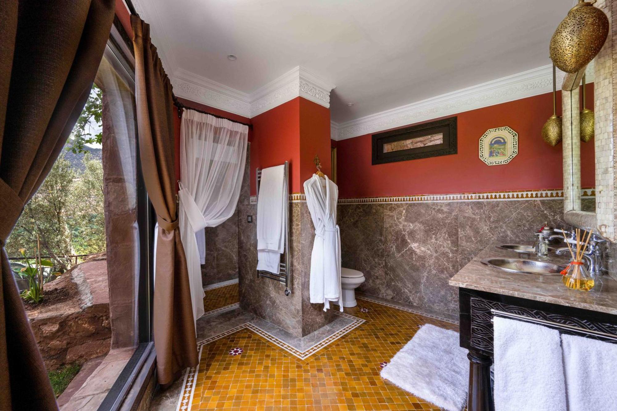 Kasbah Tamadot - Sir Richard Branson'S Moroccan Retreat Асни Екстериор снимка